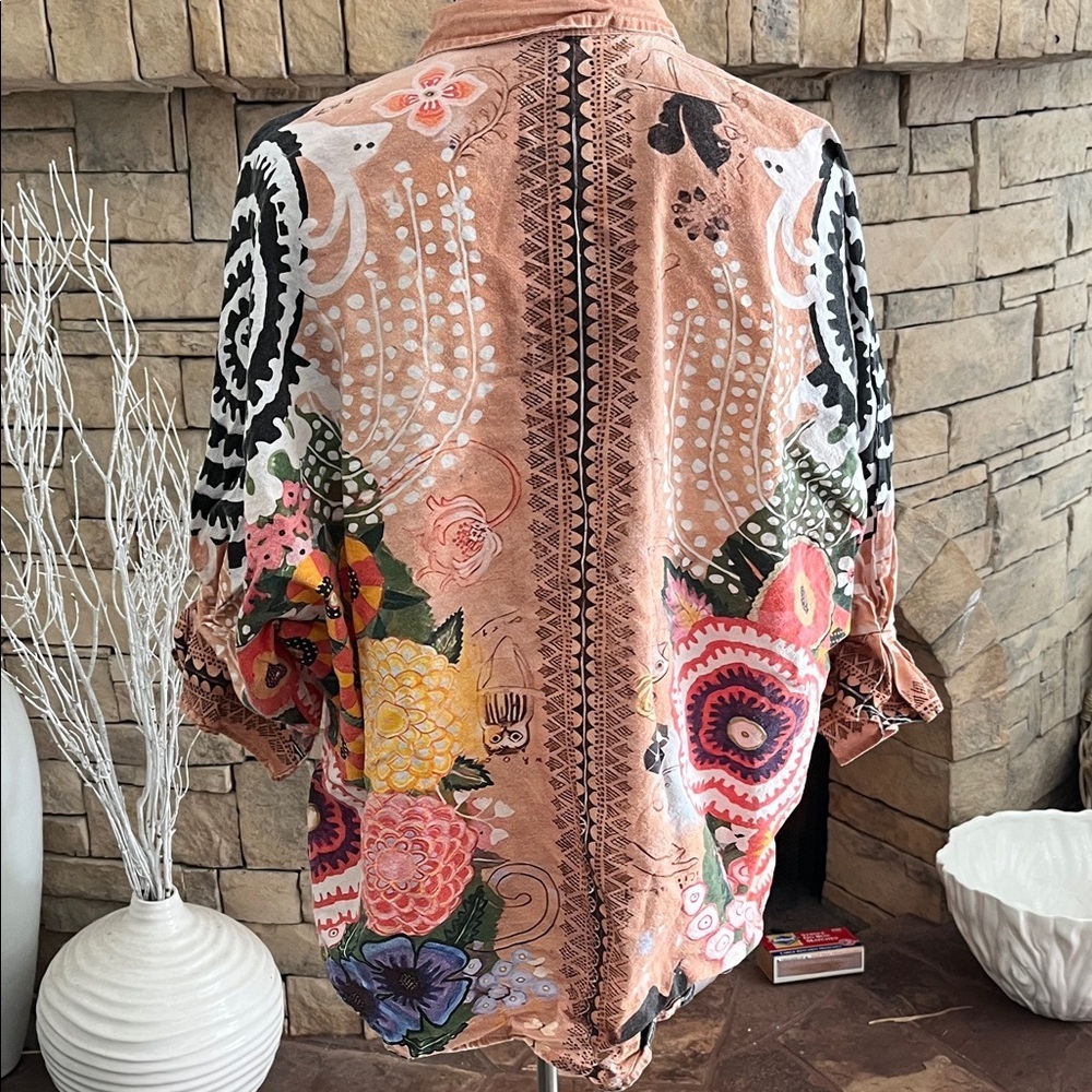 Floral Button-Up Shirt with Colorful Patterns and wide 3/4  sleeves - Picture 4 of 4